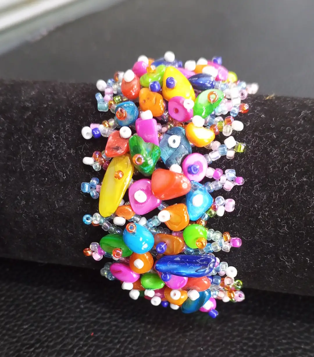 Crystal bracelet with multicolored beads in bohemian style.